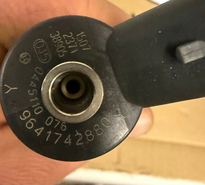 Bosch 9641742880 0445110076 форсунка, фото 3