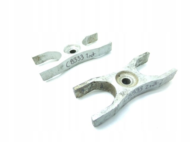 Кронштейн прижим крепление форсунки Audi AVW Seat Skoda 2.0 TDI 04L216A, фото 1