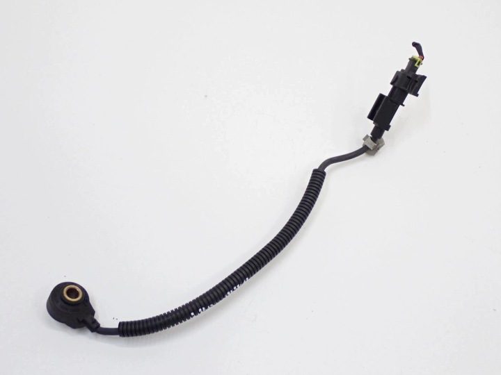 ДАТЧИК ДЕТОНАЦИИ 39250-03020 HYUNDAI I20 II 1.25i G4LA 17 г., фото 1