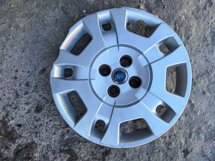 Колпак FIAT Оригинальный 15" серебристый, фото 1