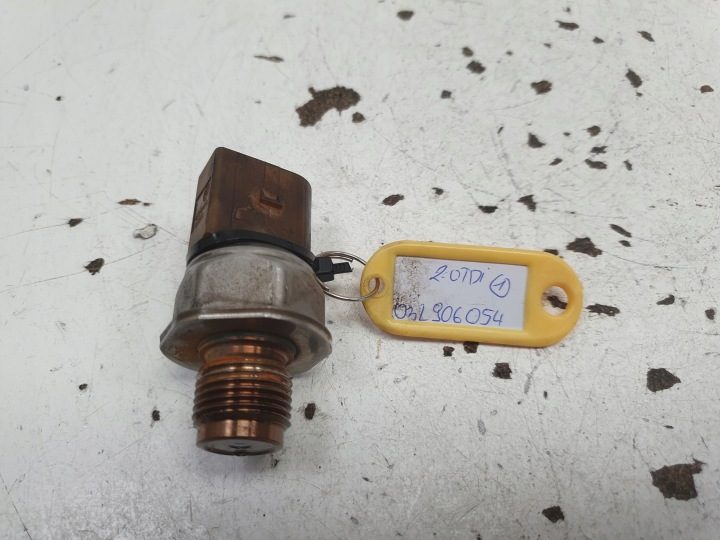 Датчик давления топлива Volkswagen OE Дизель 03L906054, фото 1
