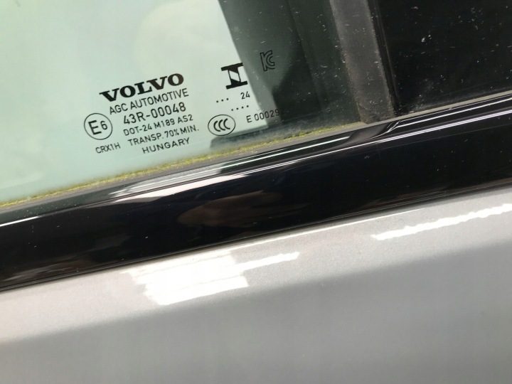 Volvo XC40 2024 2025 рестайлинг дверь задняя правая цвет серый 740 - Vapour Gray, фото 5