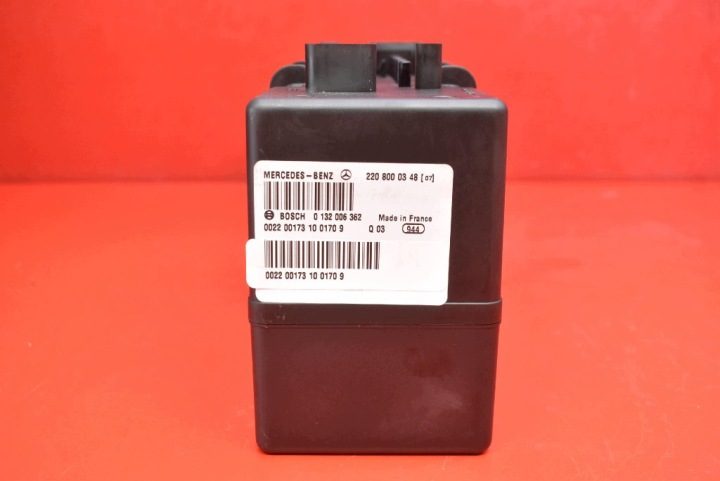 Насос центрального замка 2208000348 0132006362 Mercedes S-класс W220 98-02, фото 2