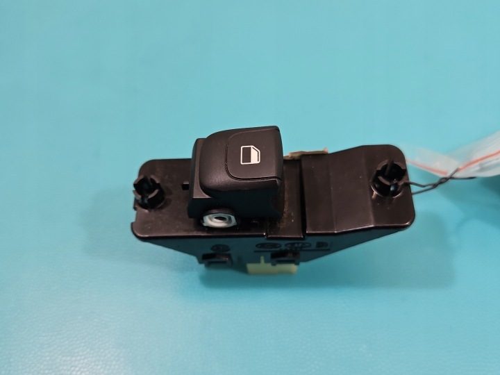 БЛОК КНОПОК СТЕКЛОПОДЪЕМНИКОВ KIA RIO IV 16-23 93580-H8000WK 4D6520-1000 - EU, фото 2