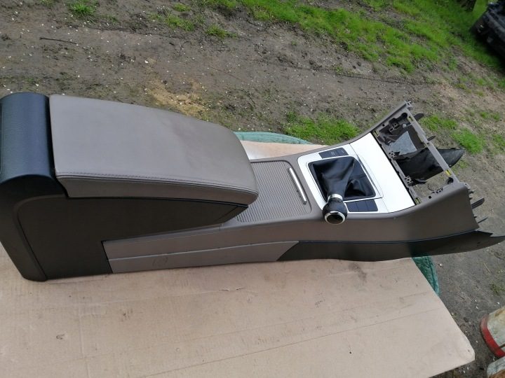 Центральный тоннель подлокотник VW Passat B6 КОЖА, фото 1