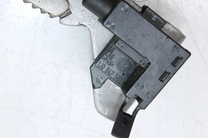 КРОНШТЕЙН РУЧНОГО ТОРМОЗА AUDI TT (8N3) 8N0711303E 33709685 1.8L 132 кВт 2004, фото 4