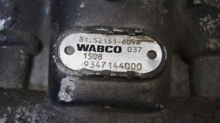 КЛАПАН CZTEROOBWODOWY WABCO 9347144000 MAN TGS, фото 3