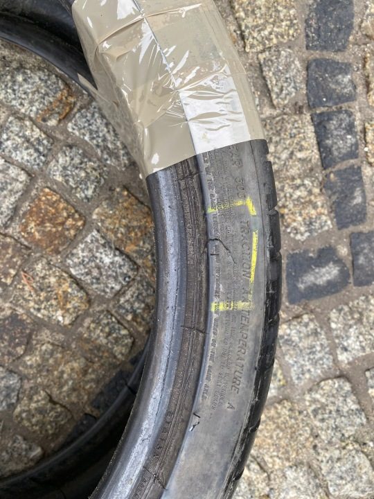 Шина летняя Michelin Pilot Sport 4S 245/35R20 95 Y защита диска, усилитель (XL), фото 3