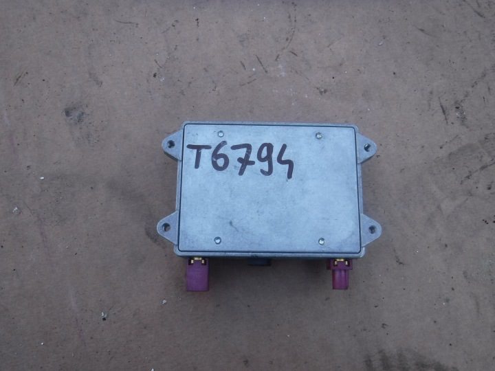 УСИЛИТЕЛЬ АНТЕННЫ VW AUDI SKODA 8E0035456, фото 2