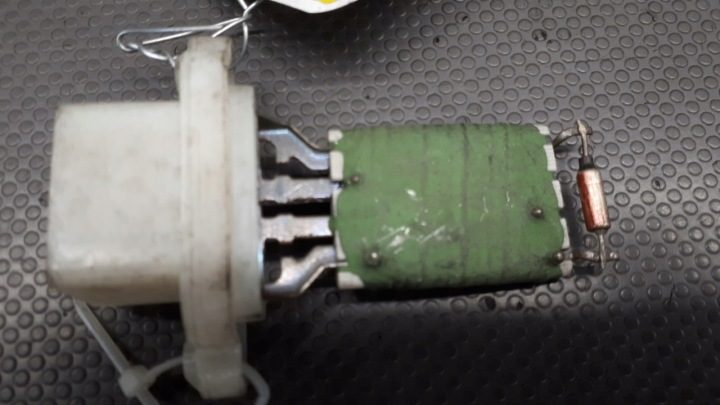 3m5h-18b647-ac резистор отопления Ford Fiesta 06 г., фото 4