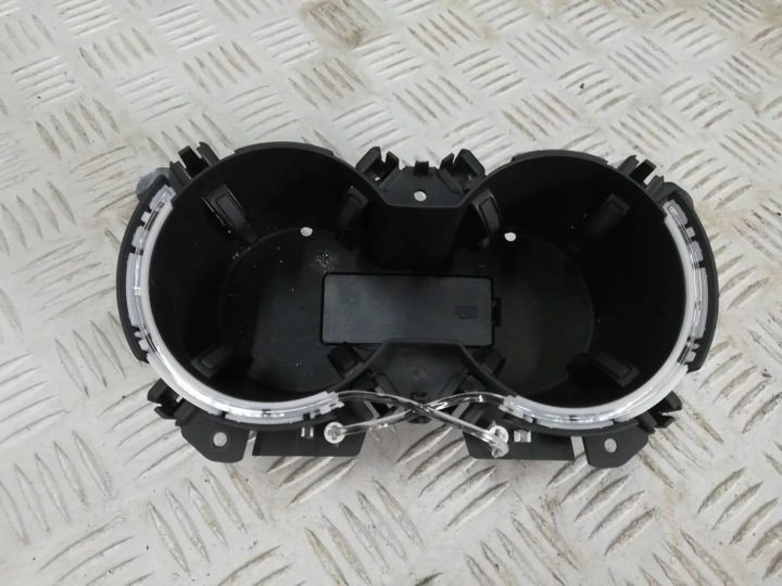 Подстаканник напитки Audi A5 8W 8W0862533D, фото 1