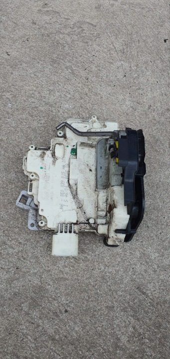 Замок двери задний левый 8E0839015AA Audi A3 A4 B7 A6, фото 1