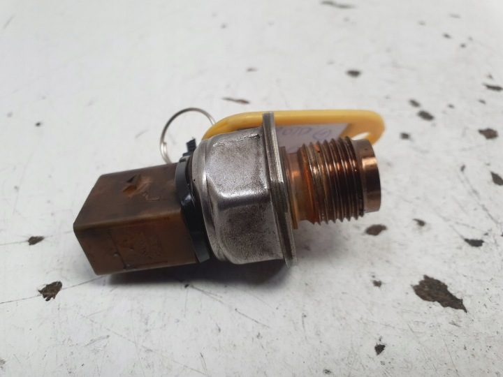 Датчик давления топлива Volkswagen OE Дизель 03L906054, фото 5