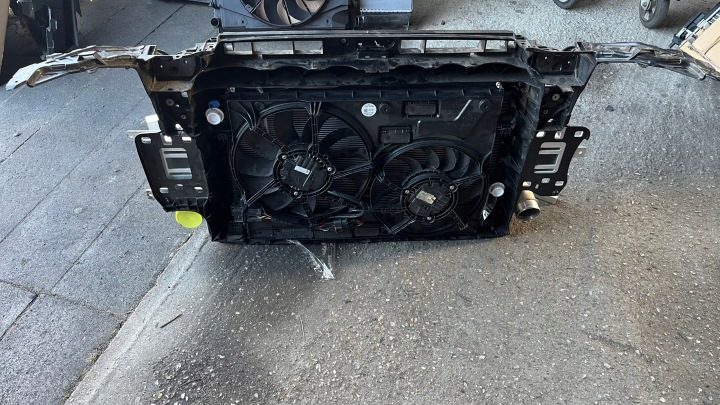 Усилитель балка радиаторов Audi Q3 RS RSQ3 83A F3 83A805594F, фото 2