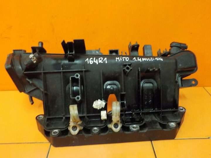 MITO 1.4 т MULTIAIR 12 г. впускной коллектор 0280611071, фото 1