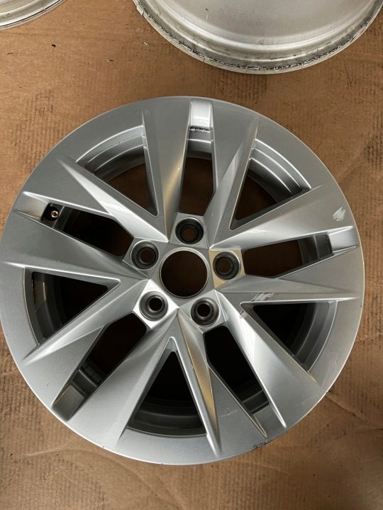 Литой диск Skoda OE Fabia Mk4 (6VA) 5.5" x 15" 5x110 ET 40, фото 1