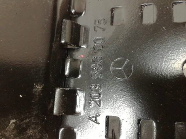 ШПОНКА ПОД КОЛЕСО A2035830075 Mercedes-Benz C-класс II (2000-2006) W203, фото 3