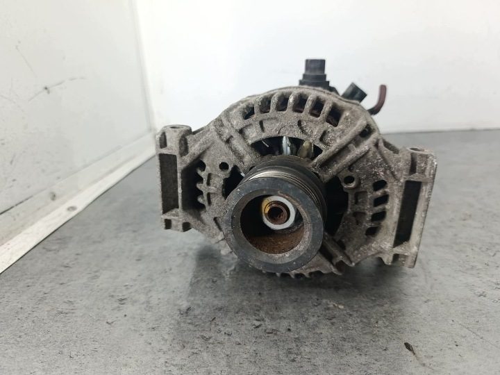 Генератор Opel Vectra C 13229988 0124425053 Bosch 2.2 16V, фото 2