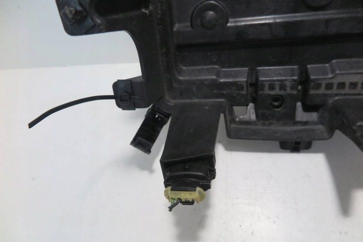 Площадка аккумулятора Opel OE 13235642, фото 8