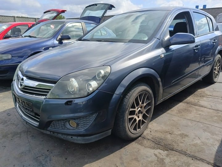 Opel Astra H 07-14 ЛЮЧОК ГОРЛОВИНЫ БЕНЗОБАКА код краски Z168, фото 5