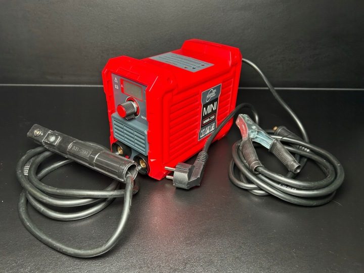 Сварочный аппарат invertorowa MMA-250 250A IGBT дисплей цифровой lekka Mini, фото 5