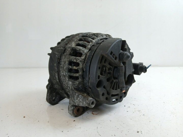 Audi A4 B5 VW Passat B5 1.9 TDI генератор 028903031 120A, фото 3