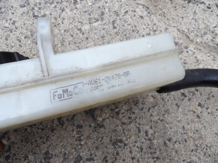 Ford OE AV61-2K478-BB бачок тормозной жидкости, фото 4
