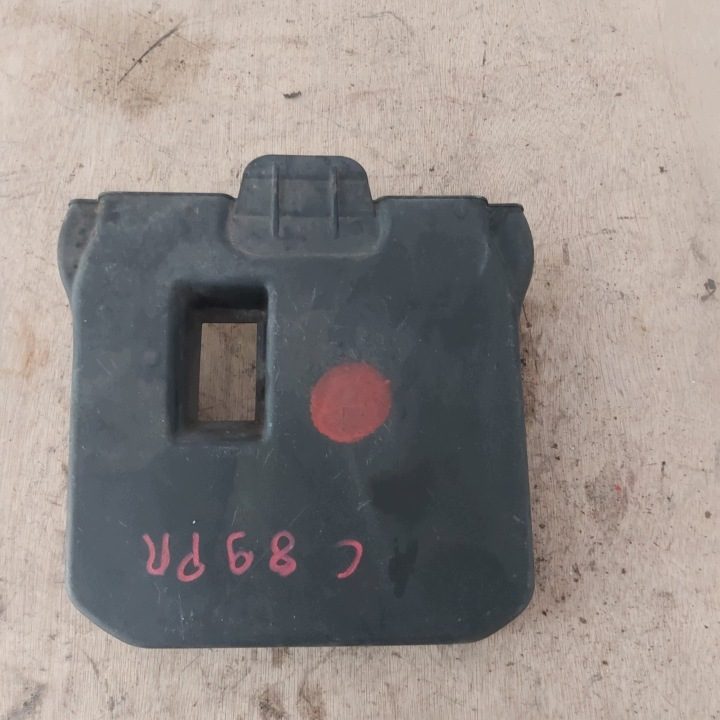 Крышка аккумулятора Ford Focus MK3 AM51-10A659-BB на, фото 3