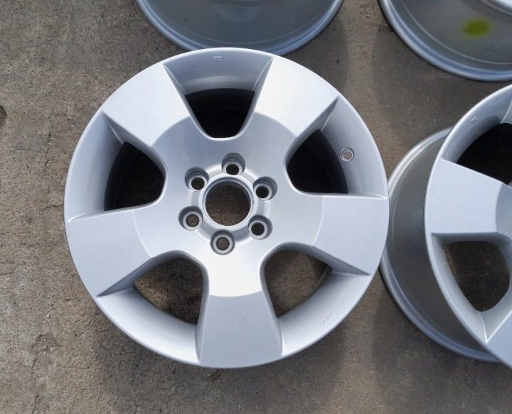 Литой диск Nissan OE NAVARA 7.0" x 16" 6x114.3 ET 30, фото 2