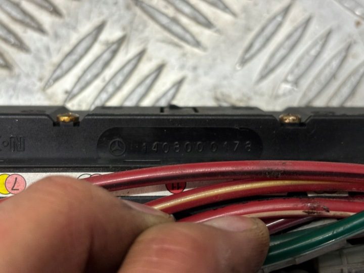 Mercedes C140 W140 распределитель воздуха 1408000178, фото 2