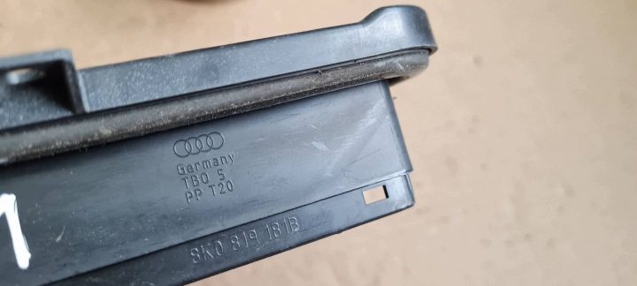 A5 8T рестайлинг решетка вентиляционная багажника бампера задняя 8K0819181B A4 B8, фото 7