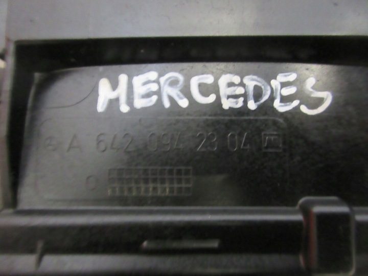 ВОЗДУШНЫЙ ФИЛЬТР MERCEDES W212 C218 W218 W204, фото 4