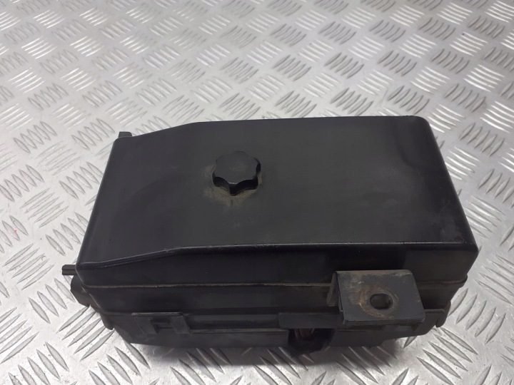 БЛОК ПРЕДОХРАНИТЕЛЕЙ HYUNDAI SONATA 2.0 16V 91220-38000, фото 1