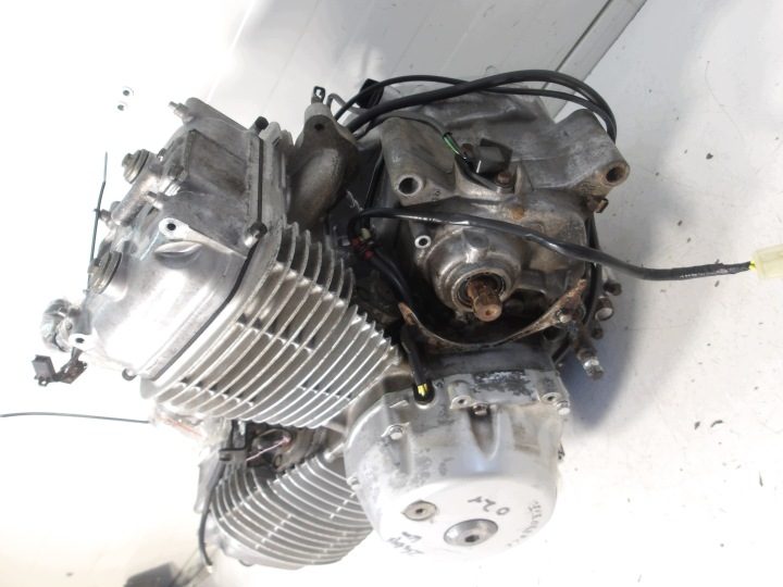 Honda Varadero XL 125 2002 г. Двигатель, фото 3