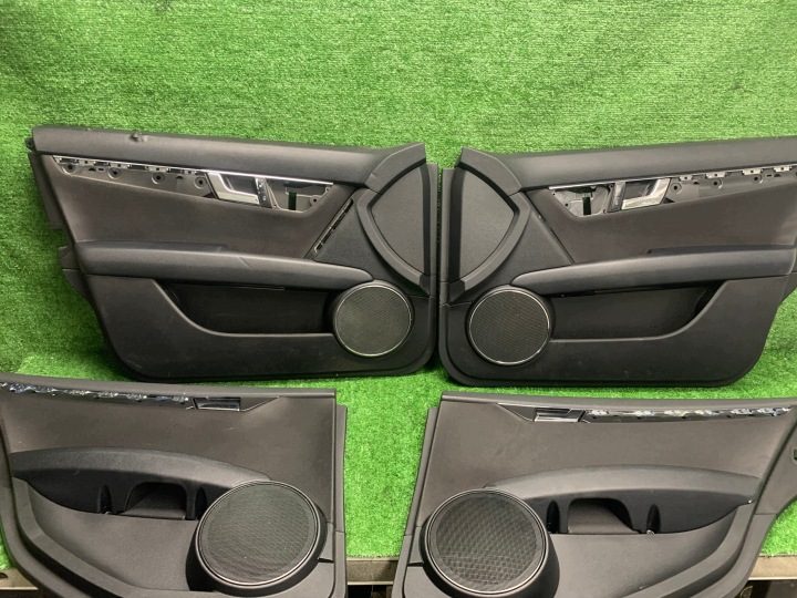 ОБШИВКИ ДВЕРИ КОМПЛЕКТ MERCEDES C КЛАСС W204, фото 2