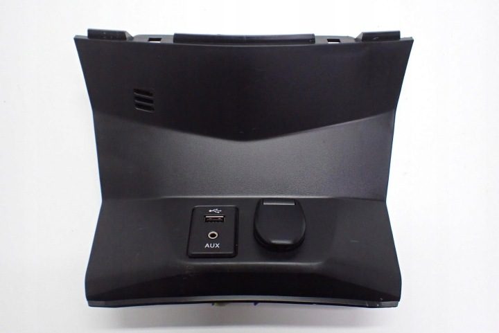 ГНЕЗДО ПОРТ USB AUX ЗАЩИТА ЕВРОПА 681044CC0A NISSAN X-TRAIL III T32 17 г., фото 1
