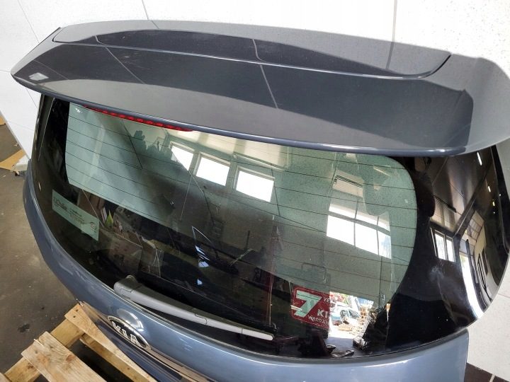 KIA Carens IV крышка багажника спойлер стекло дворник логотип цвет KU9, фото 9