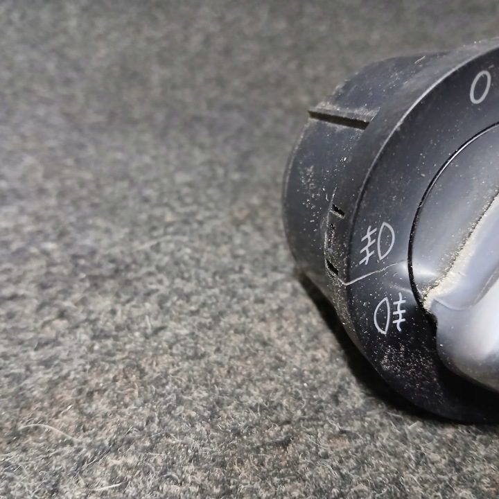 ВЫКЛЮЧАТЕЛЬ ПЕРЕКЛЮЧАТЕЛЬ СВЕТА VW PASSAT B6 GOLF V PLUS TOURAN 5ND941431A, фото 2