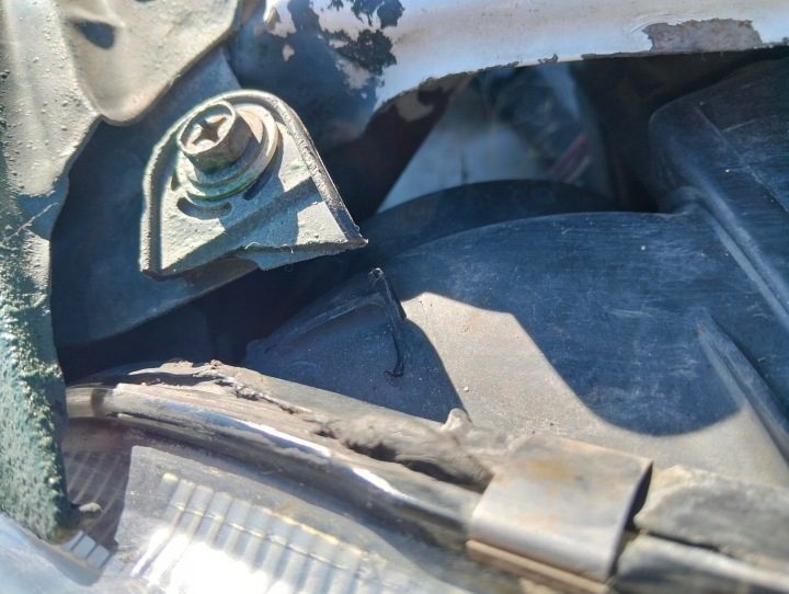 Фара правая передняя Toyota Rav4 I рестайлинг 5D 1998 г., фото 4