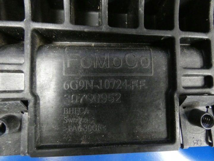 VOLVO V70 III XC70 II S80 II Крепление аккумулятора 30760952, фото 2