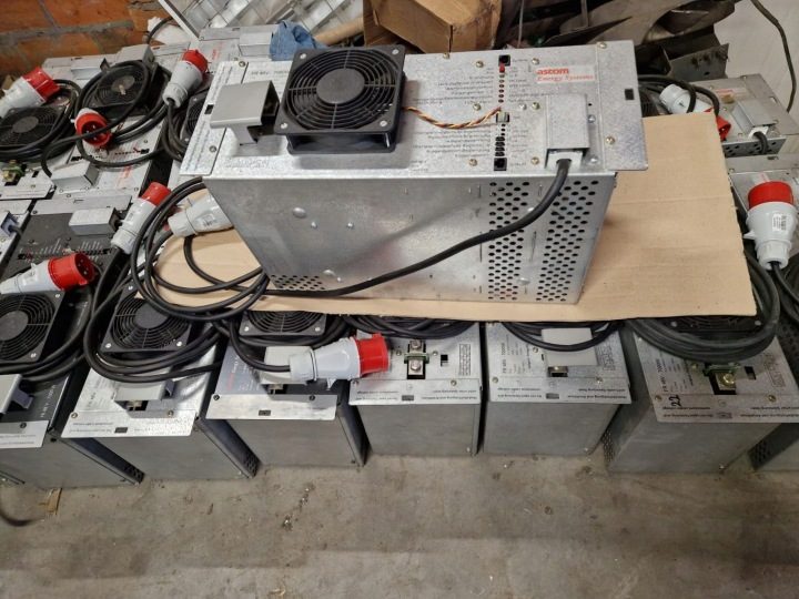 Зарядное устройство Для Аккумуляторов 36/48 V 18 А, фото 2