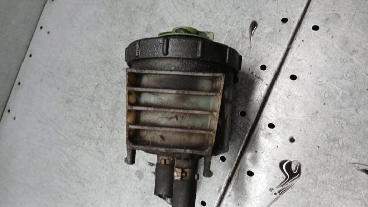 БАЧОК СИСТ. ГИДРОУСИЛИТЕЛЯ VW T4 2.5TDI 00-03R 701422373A, фото 4