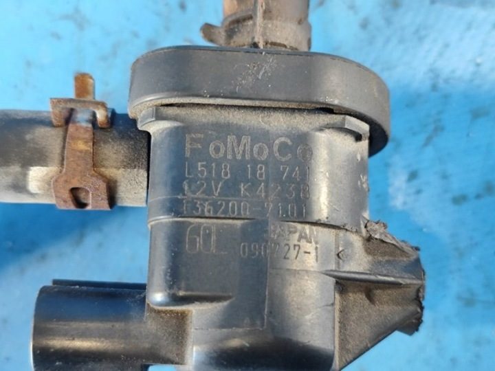 Клапан вакуумный LF8J-18-740 Mazda 3 BL 09-13, фото 6