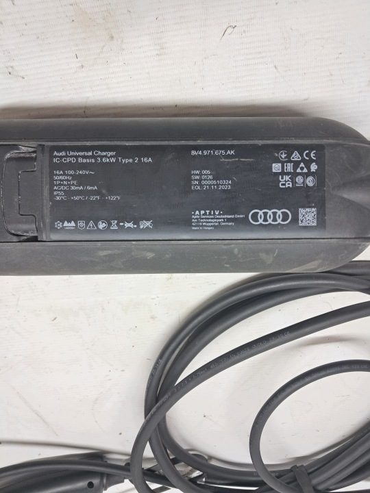 Кабель зарядное устройство Audi A3 E-Tron 8V4971675AK, фото 6