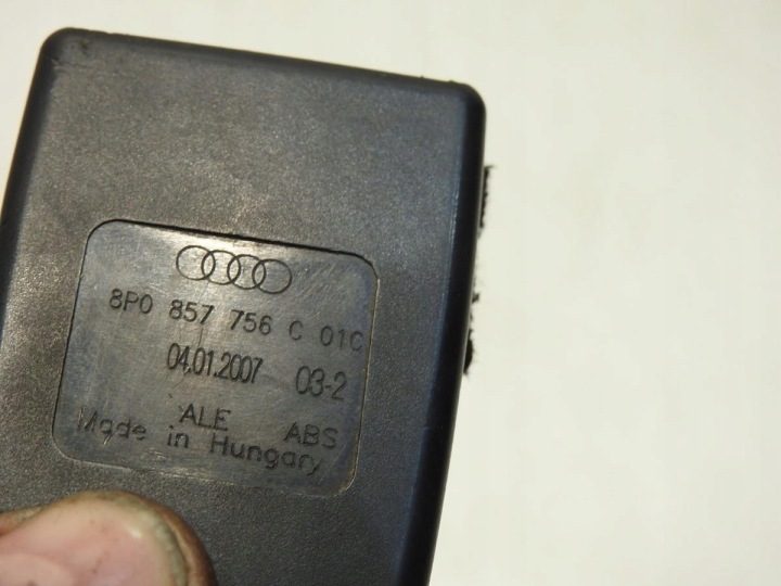 ЗАМОК РЕМНЯ БЕЗОПАСНОСТИ ПРАВЫЙ ПЕРЕДНИЙ AUDI A3 8P 8P0857756C, фото 5