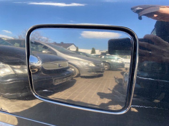 Volvo V70 2 II 00-08 лючок горловины бензобака код краски 019-26, фото 1