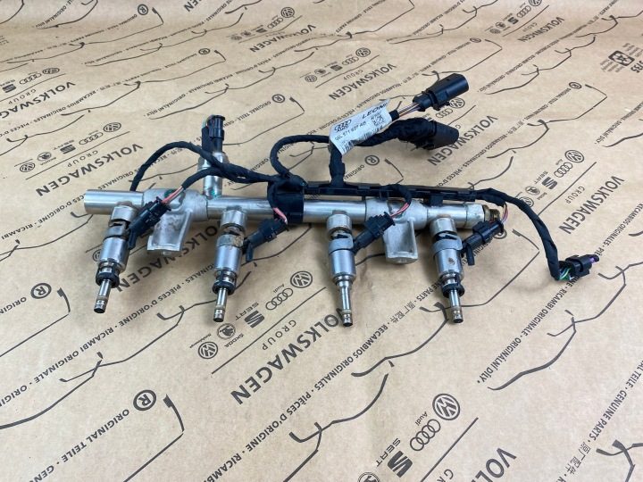 GD AUDI A3 8V 2.0TFSI ФОРСУНКИ 06G906036B 06L133317N + 2 другие товары, фото 1