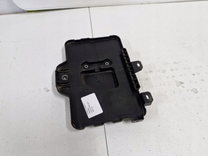 Suzuki Vitara III 3 площадка аккумулятора корпус 72521-61M10, фото 6