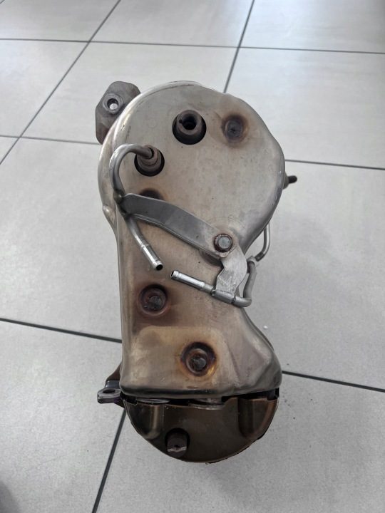 F02U010 DPF катализатор KIA Ceed 1.6 CRDI мягкий гибрид 71 тыс. км, фото 9