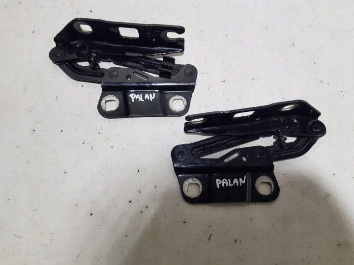 Петля капота правые левые комплект Mercedes W251 2518800128 2518800228, фото 1